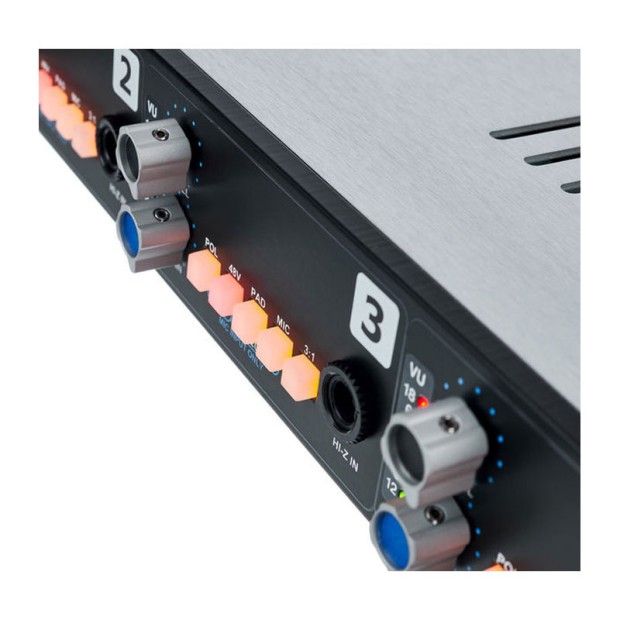 پری آمپ ای پی آی API 3124V