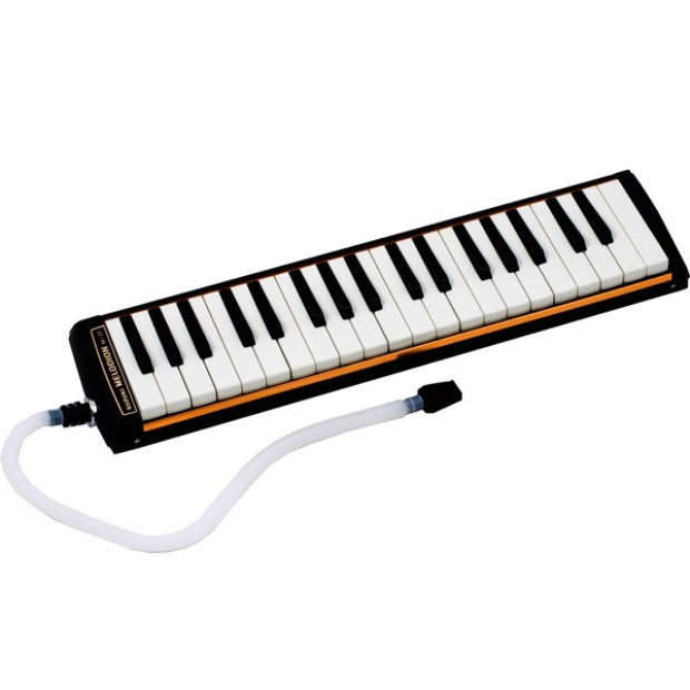 ملودیکا سوزوکی Suzuki M-37C
