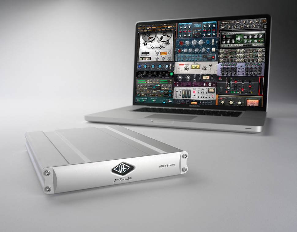Universal Audio UAD 2 Satellite Quad Custom پردازشگر