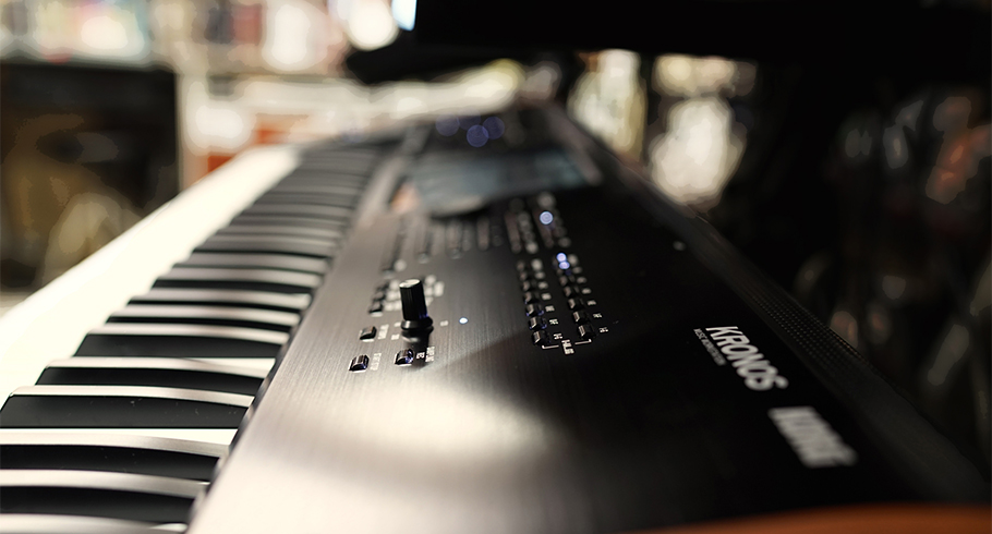 KORG Kronos 2 73 ورک استیشن