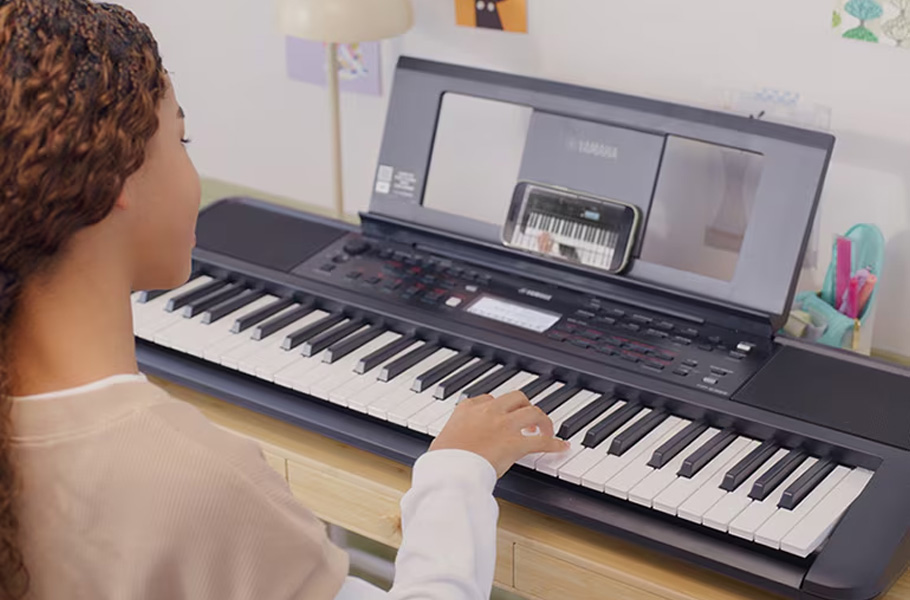 کیبورد آموزشی Yamaha PSR-E383