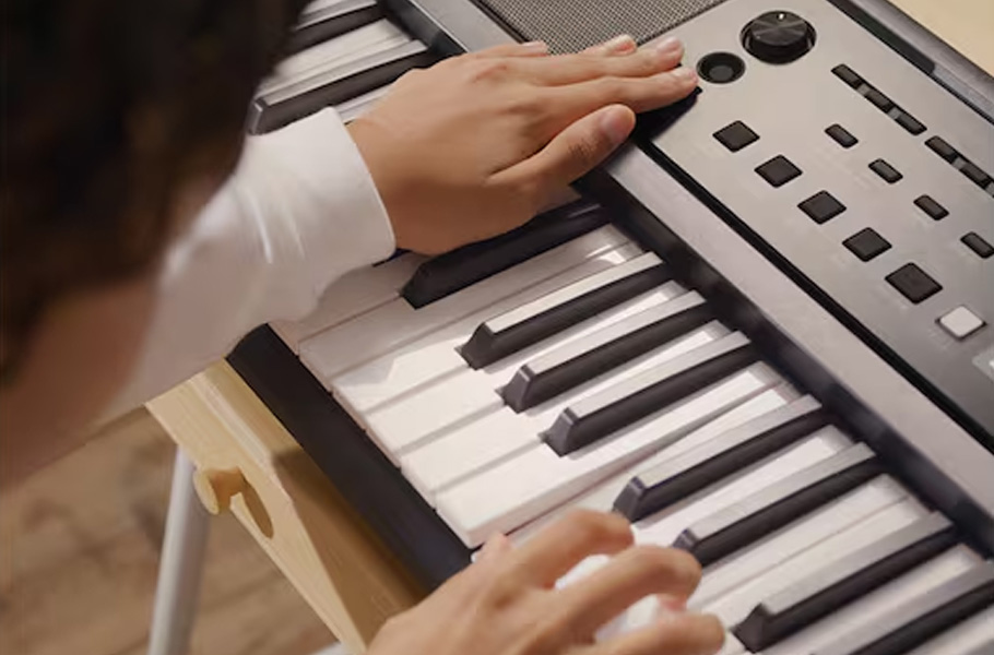 کیبورد آموزشی Yamaha PSR-E383