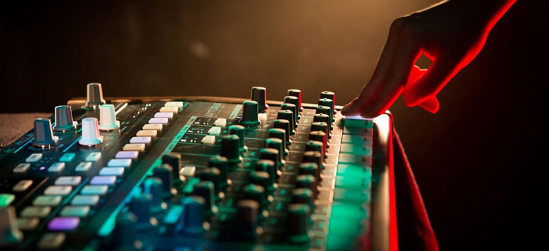 Arturia DrumBrute سینتی سایزر