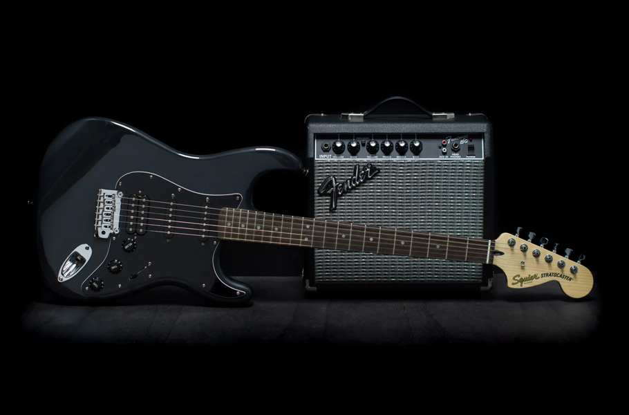 Squier Affinity Strat HSS MN Pack