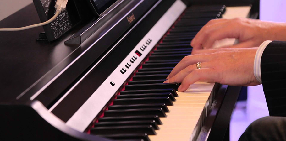 Roland RP401-BK پیانو دیجیتال