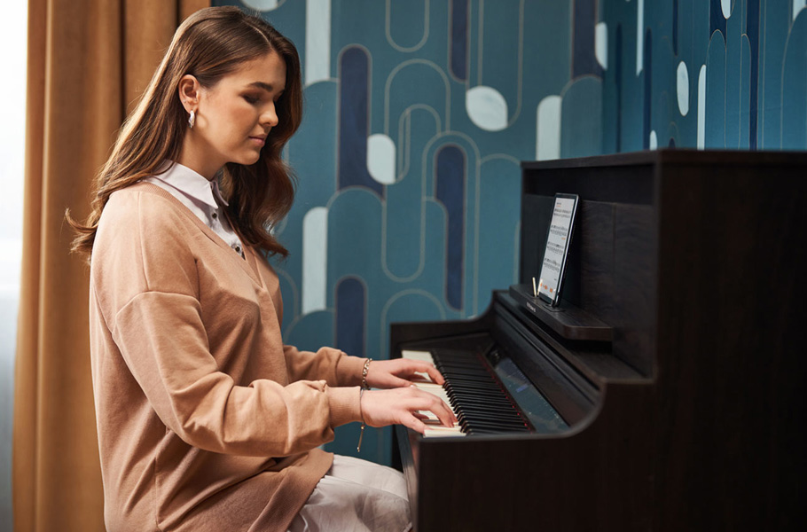 پیانو دیجیتال Roland LX 6