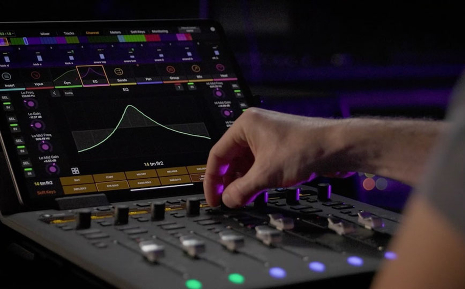 کنترلر نرم افزار Avid S1