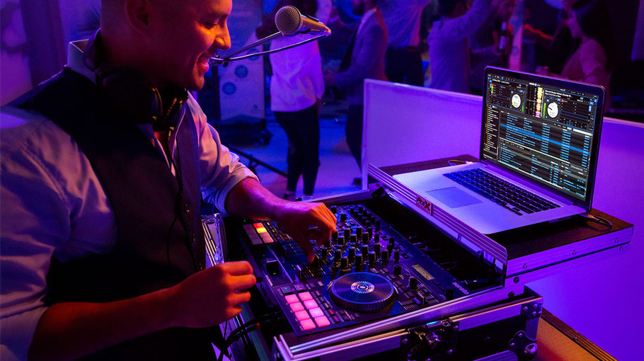 دی جی کنترلر Roland DJ-707M