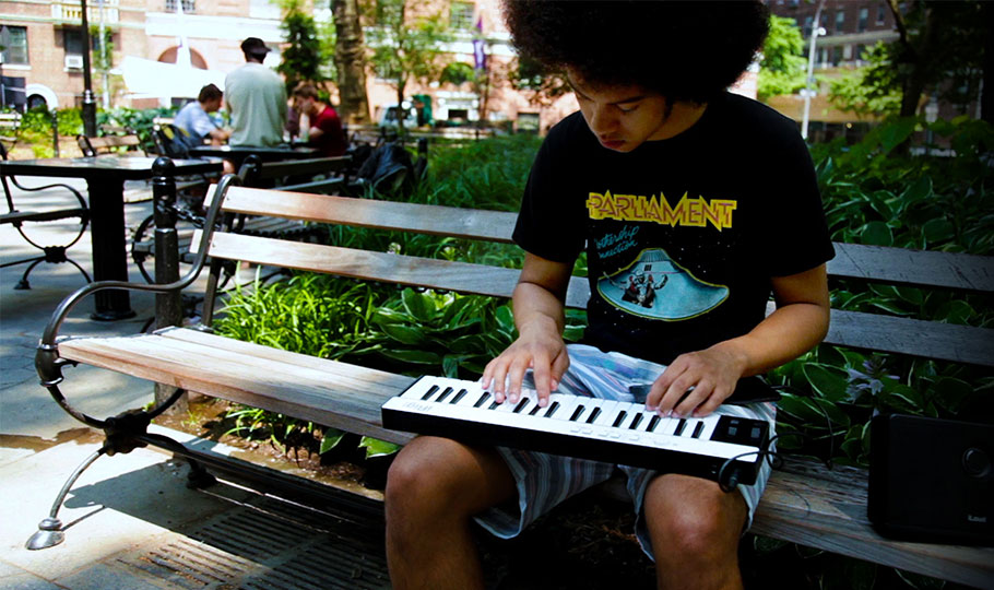 IK Multimedia iRig Keysمیدی کنترلر