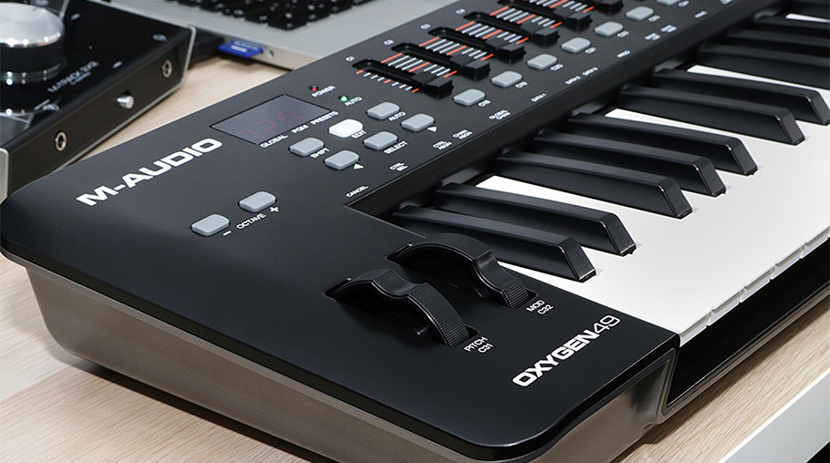 M-Audio Oxygen 49 New میدی کنترلر