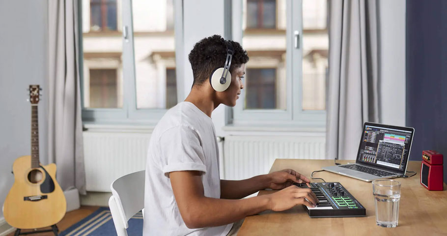 میدی کنترلر Nektar Impact LX Mini