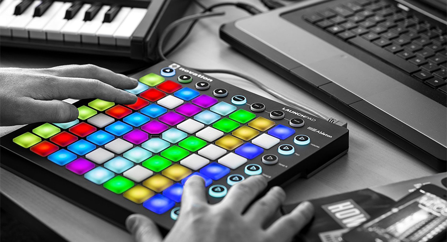 Novation Launchpad میدی کنترلر