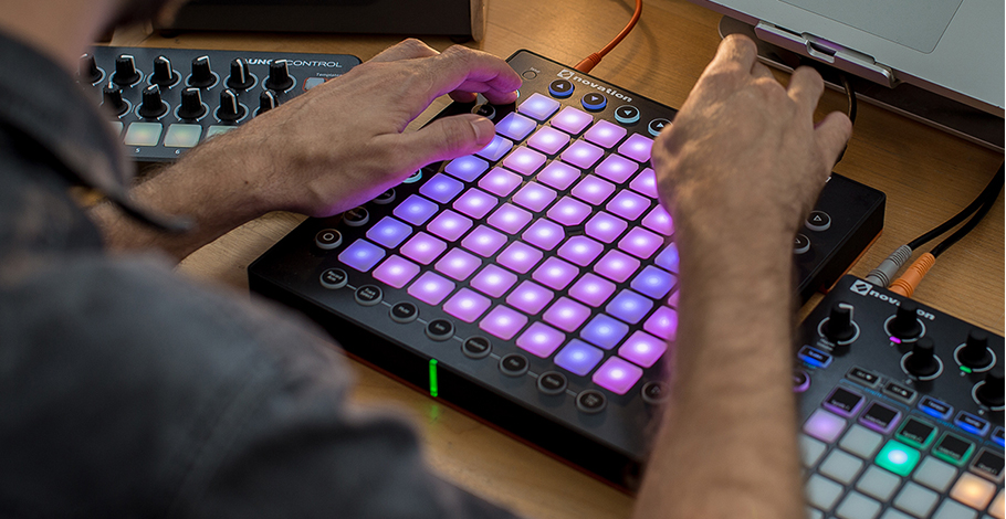Novation Launchpad میدی کنترلر