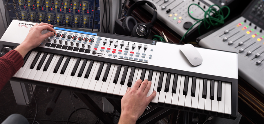 Novation 61 SL MKII میدی کنترلر