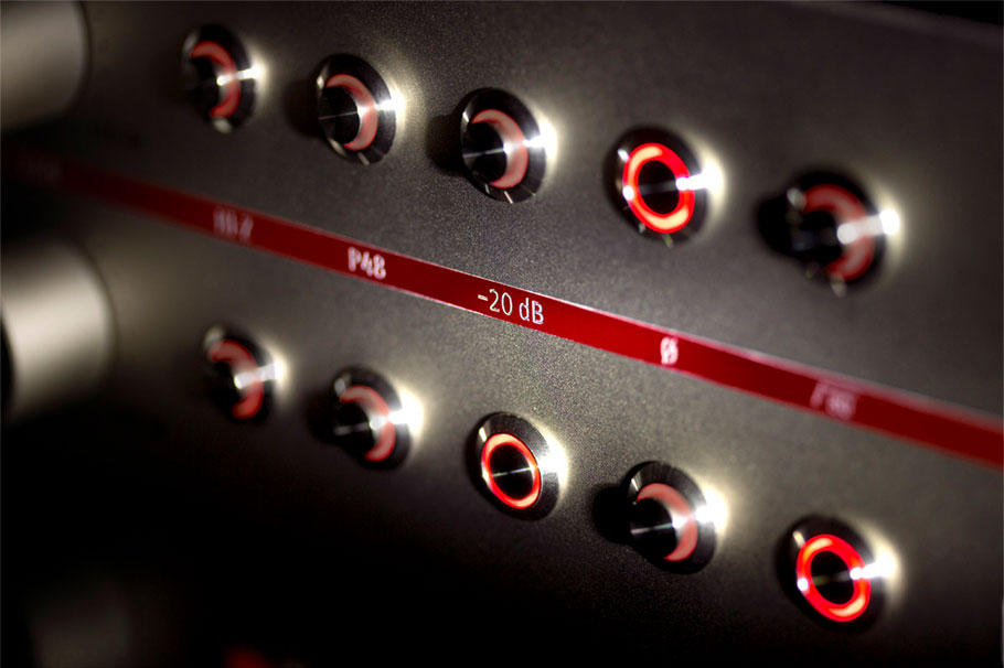 پری آمپ Neumann V 402