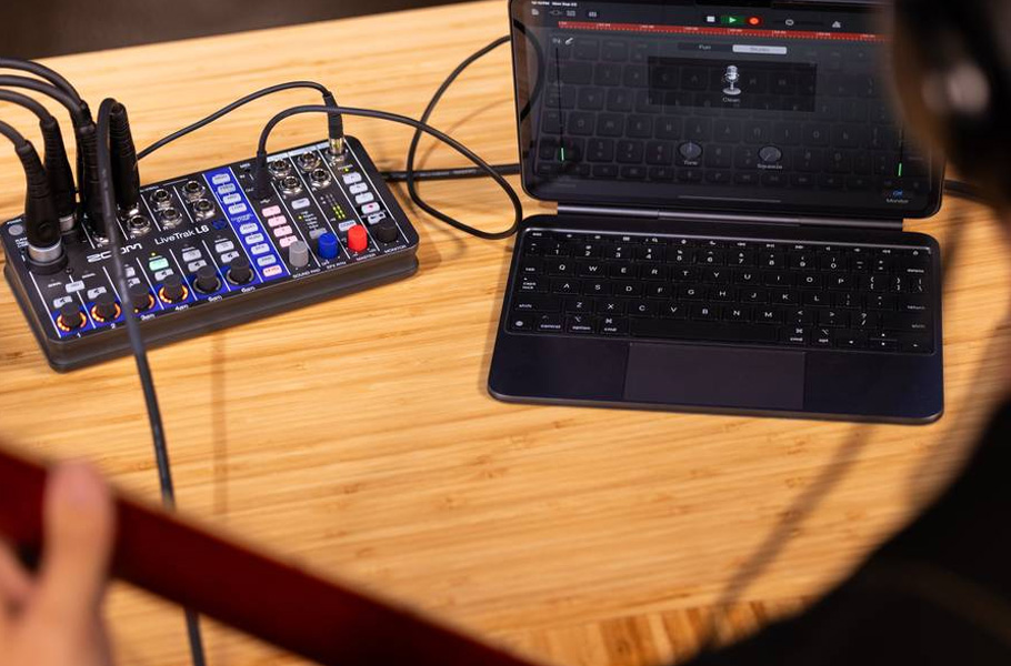 رکوردر صدا ZOOM LiveTrak L6