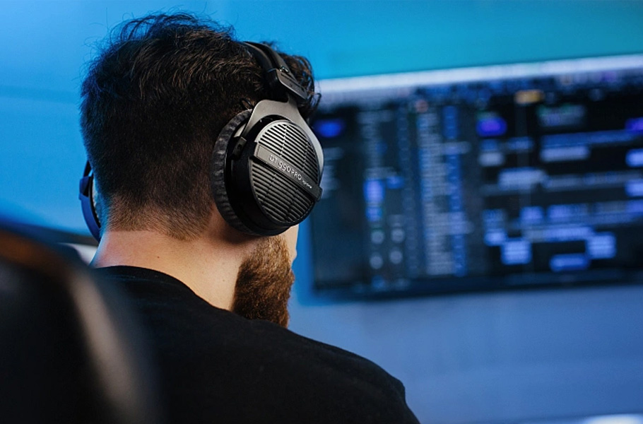 Beyerdynamic DT 990 Pro Black Edition هدفون