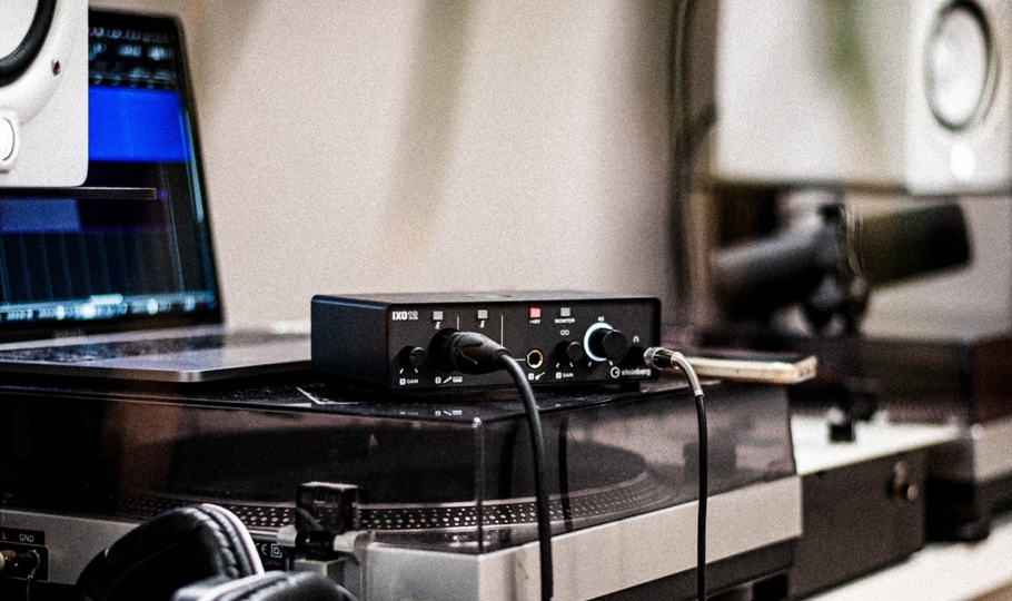 کارت صدا Steinberg IXO12