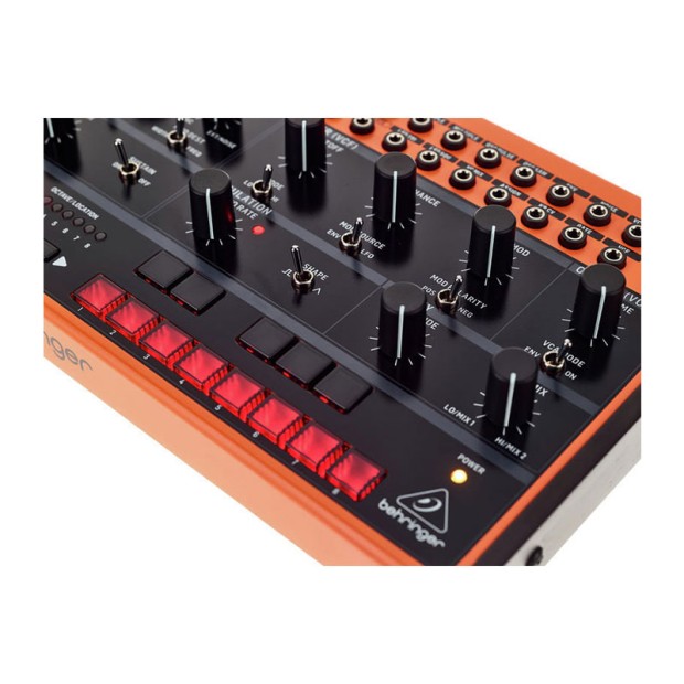 سینتی سایزر بهرینگر Behringer Crave Analog Synthesizer with Sequencer