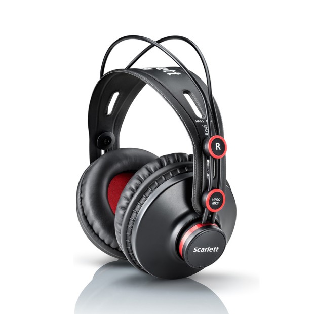 کارت صدا و پکیج استودیو فوکوسرایت Focusrite Scarlett 2i2 Studio Bundle G2