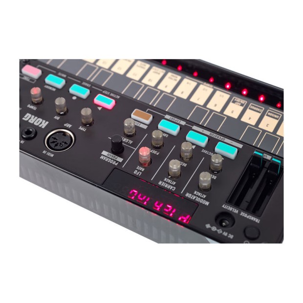 سینتی سایزر کرگ Korg Volca FM