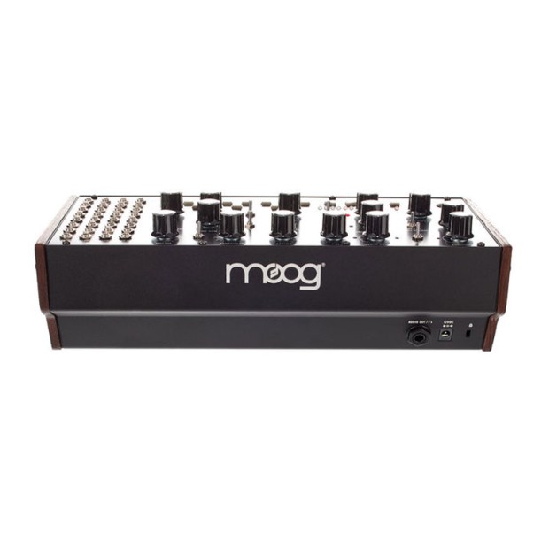 سینتی سایزر موگ Moog Mother-32