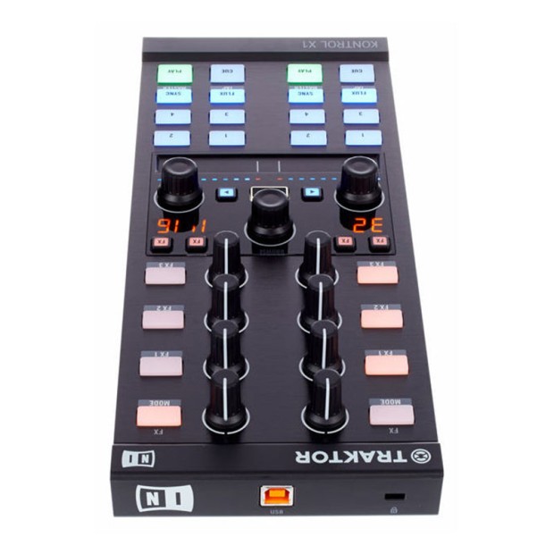 دی جی کنترلر نیتیو اینسترومنتز Native Instruments Traktor Kontrol X1 MK2