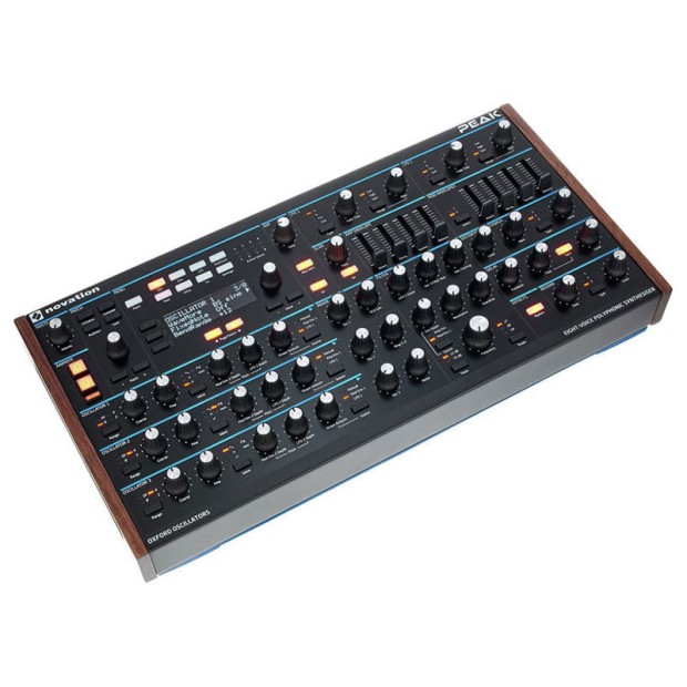سینتی سایزر نویشن Novation Peak