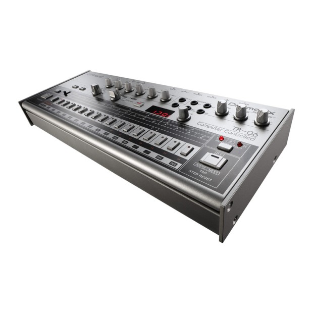 سینتی سایزر رولند Roland TR-06