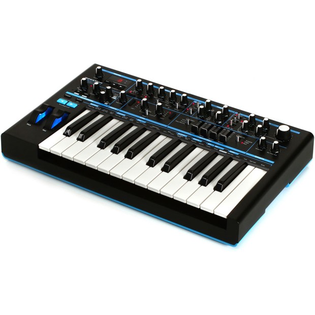 سینتی سایزر نویشن Novation Bass Station II