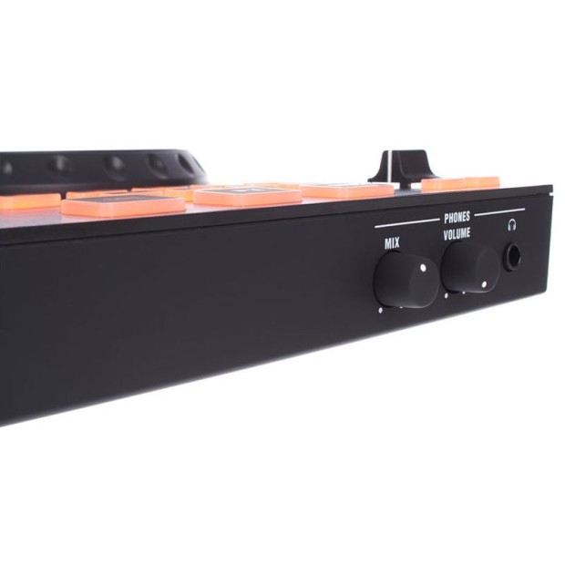 دی جی کنترلر بهرینگر Behringer CMD Studio 4A