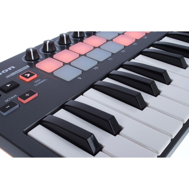 میدی کنترلر نویشن Novation Launchkey Mini