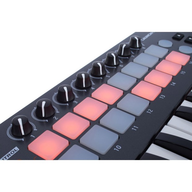 میدی کنترلر نویشن Novation Launchkey Mini