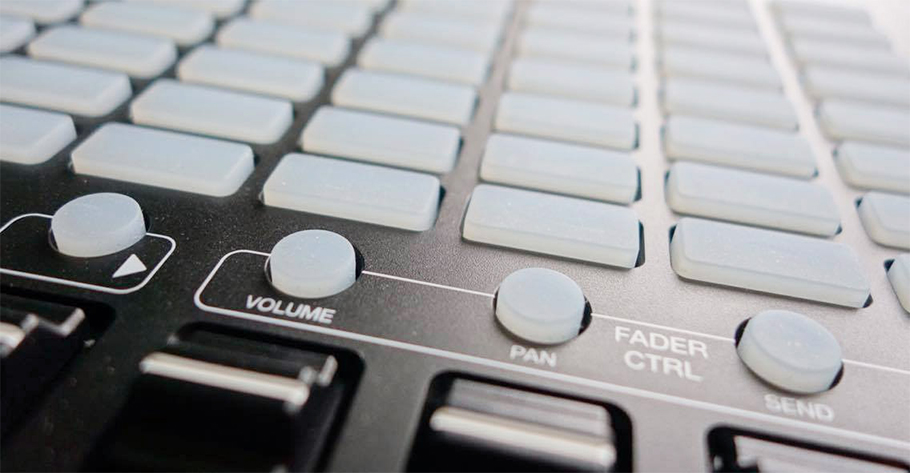 AKAI APC Mini پد کنترلر