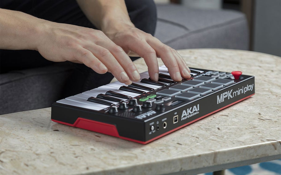 میدی کنترلر Akai MPK Mini Play