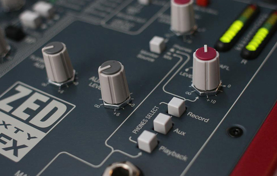 Allen & Heath ZED60-10FX میکسر صدا