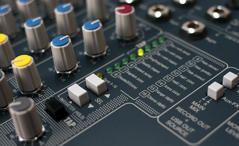 Allen & Heath ZED60-10FX میکسر صدا