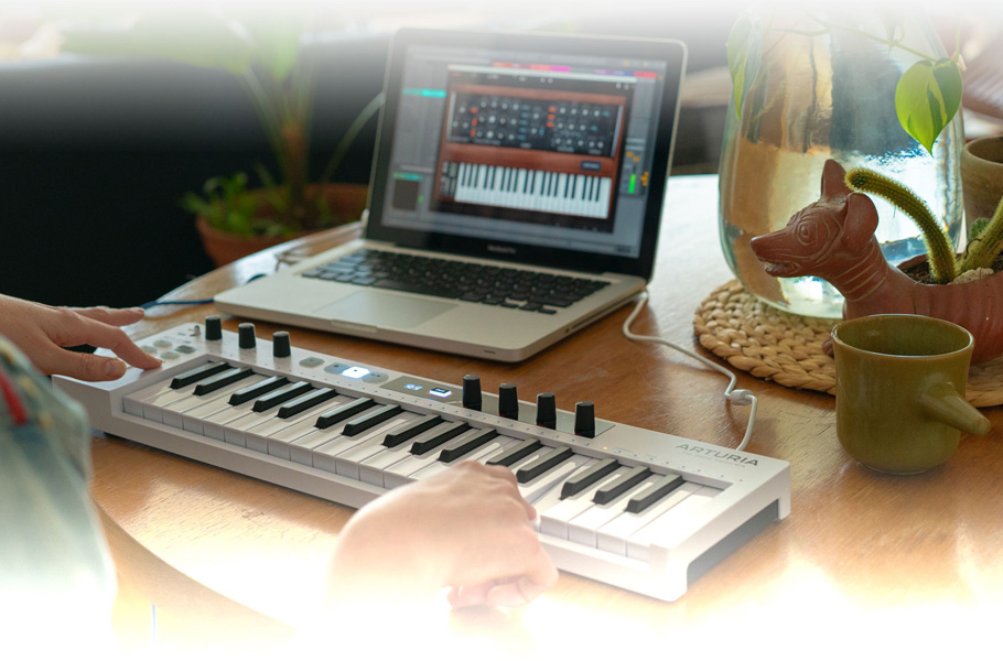 میدی کنترلر Arturia KeyStep 37