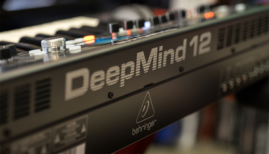 Behringer DeepMind 12  سینتی سایزر 