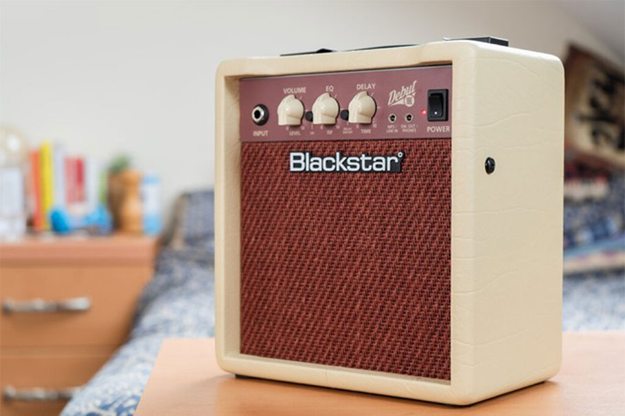 امپلی فایر گیتار Blackstar Debut 10 2x3