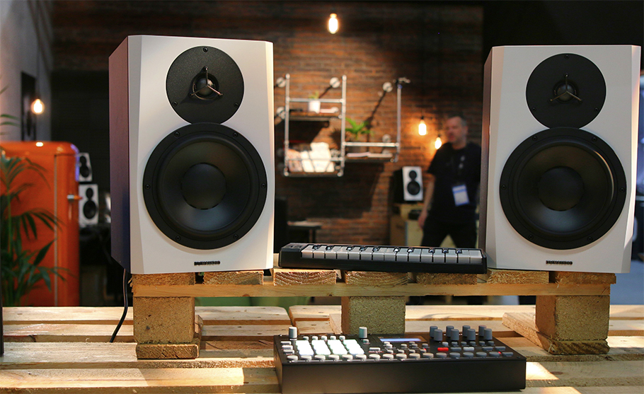  اسپیکر مانیتورینگ  Dynaudio LYD-8