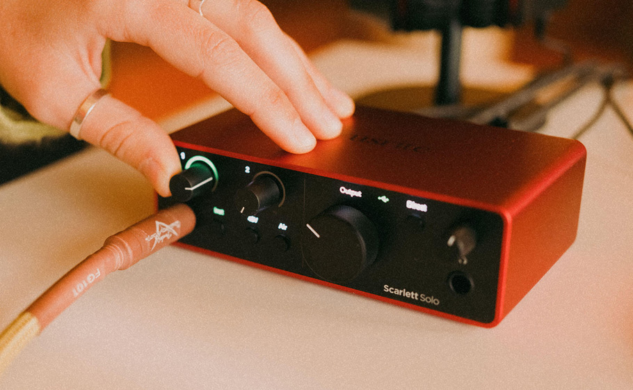 کارت صدا Focusrite Scarlett Solo 4th Gen