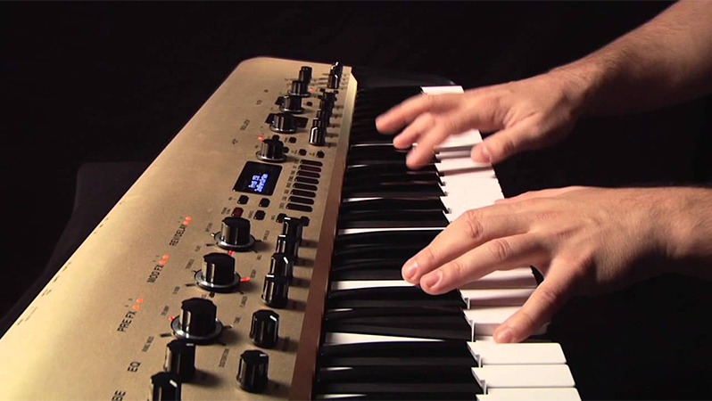 KORG KingKORG سینتی سایزر
