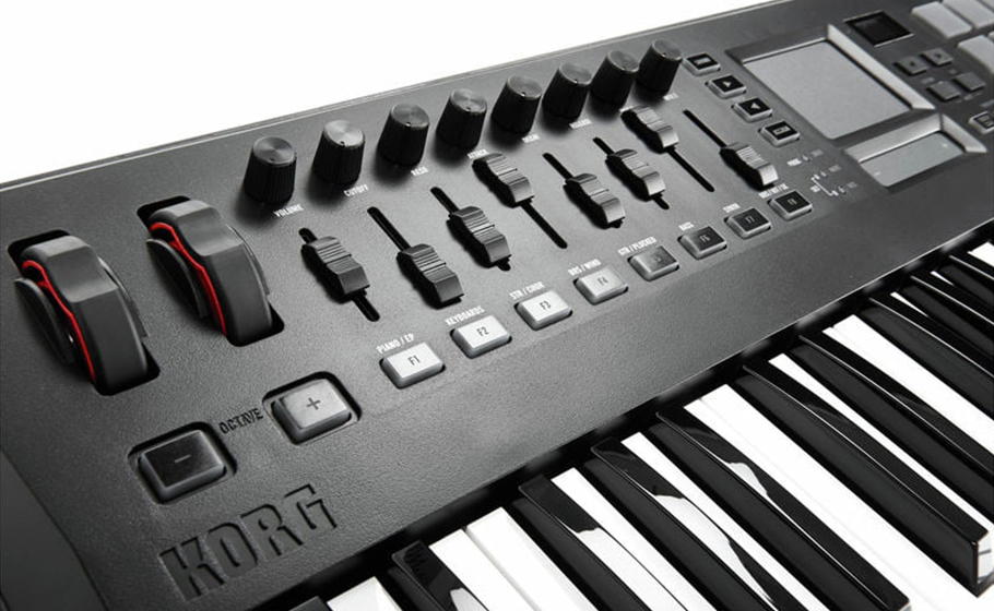 KORG TRITON taktile 49 سینتی سایزر