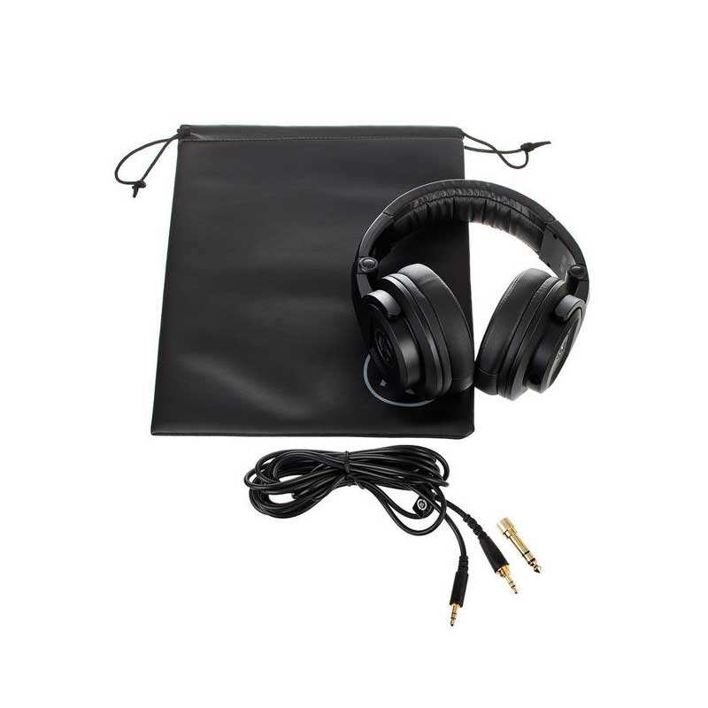  Mackie MC-250