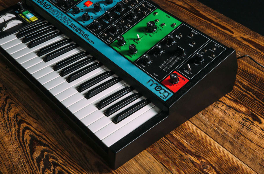 سینتی سایزر Moog Grandmother