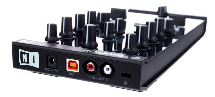 Native Instruments Traktor Kontrol Z1 دی جی کنترلر