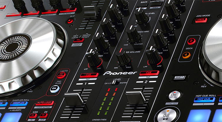 Pioneer DDJ-SR دی جی کنترلر