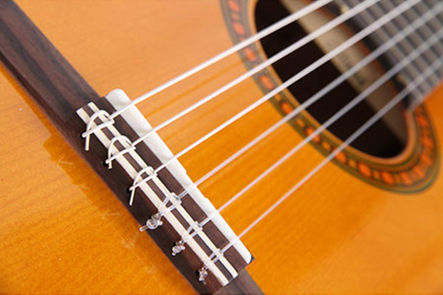 گیتار کلاسیک Yamaha CS40