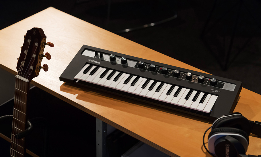 Yamaha Reface CP سینتی سایزر و وکودر